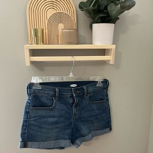 Old navy denim shorts. Size 6